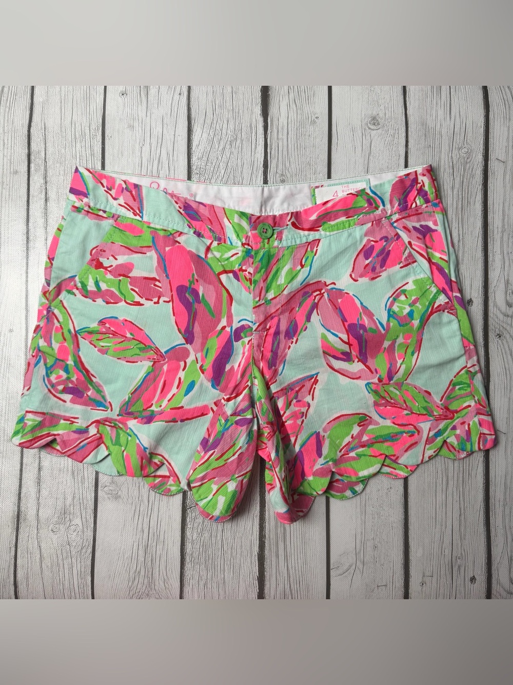 Lilly Pulitzer Women's 4 Buttercup Shorts In the Vias 5" Inseam